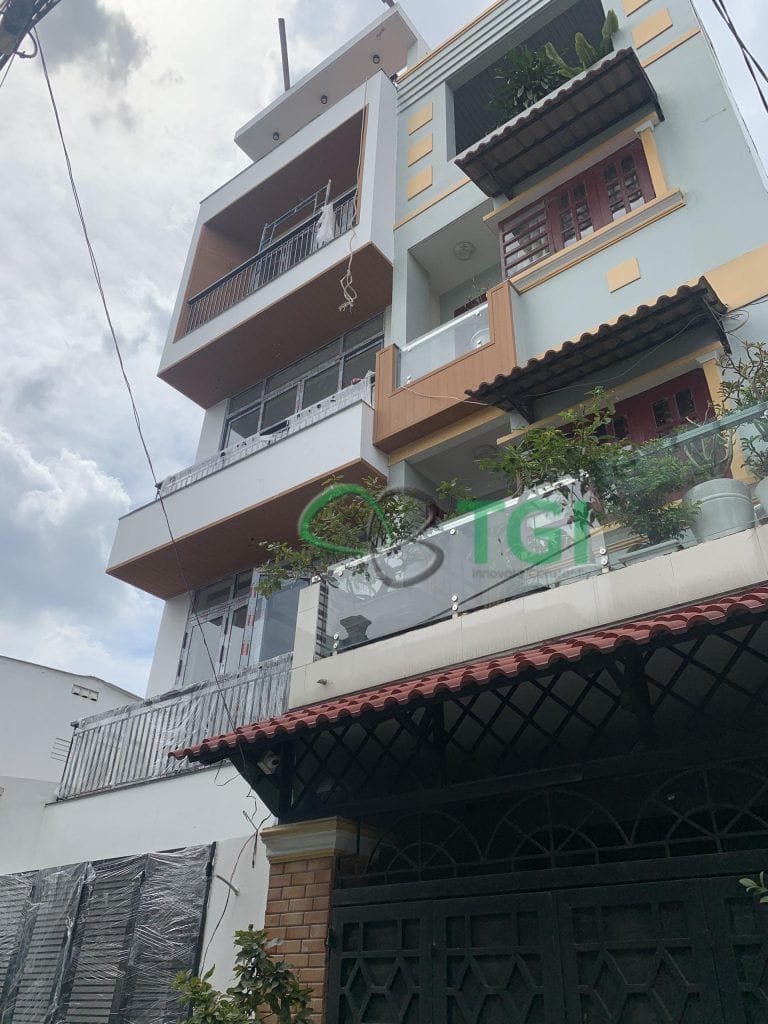 Go-nhua-ngoai-troi-tran-ban-cong-lo-gia-33